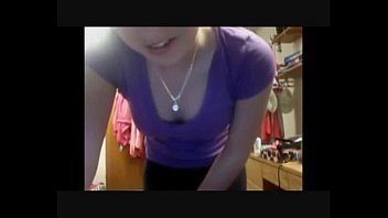 Young camgirl - 18 years old - on camfivestar.com