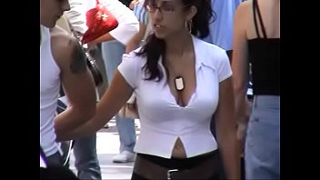 Busty Spanish candid teen part 1. Amazing cleavage, bouncing boobs, slomo