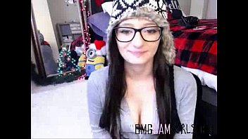 babe pikpik flashing ass on webcam