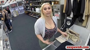 Bubble butt woman nailed by pawn keeper