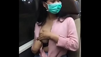 Siskaeee terbaru malay showing big boobs on the bus