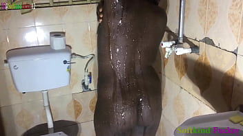 A house mate hide to look at his madam when she was taking her bath till he end up fucking his madam