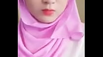 jilbab pink masukin botol ke memek  Full video 